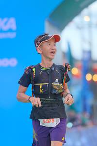 BIB: 100, 5375
                            <button type="button" onclick="openModal(21766682)" class="btn btn-primary btn-sm float-right btn-popup" data-toggle="modal" data-target=".modal-high-quality">
                        <i class="fas fa-shopping-cart"></i> Add to Cart
                    </button>
                                            <button type="button" onclick="isThisMe(21766682, true)" class="btn btn-success btn-sm float-right btn-popup btn-isme hidden" data-toggle="tooltip" data-placement="bottom" title="นี่คือรูปของคุณใช่ไหม คลิกที่นี่เพื่อเอาเข้าอัลบั้ม">
                        <i class="fas fa-plus"></i> Add to album
                    </button>
                    <button type="button" onclick="isThisMe(21766682, false)" class="btn btn-warning btn-sm float-right btn-popup btn-isnotme hidden">
                        <i class="fas fa-ban"></i> Remove from album
                    </button>